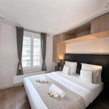 Unique Flat Near Opera