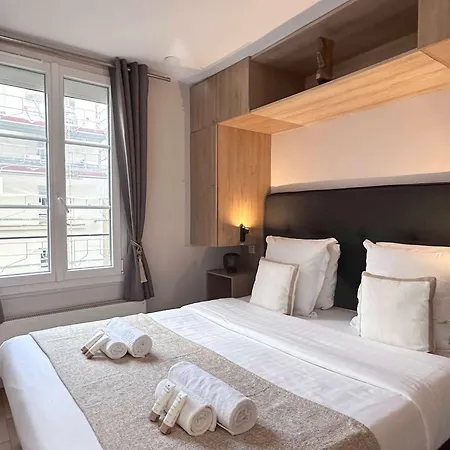 Unique Flat Near Opera * Paris